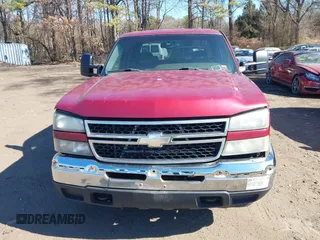 2006 Chevrolet Silverado 1500 LT1 with VIN 2GCEK13N061244970, listed as a IAAI auction lot 41663479 with 315,626 mi miles. Bid and sale history available at carsss.com. Image 12.