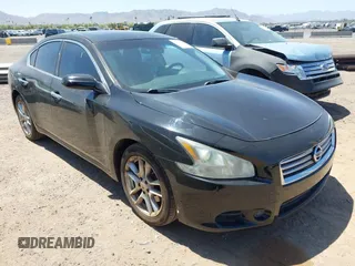 2014 Nissan Maxima S z VIN 1N4AA5AP9EC440031, wystawiony jako IAAI lot #42303747 z przebiegiem 155 112 mil mil oraz . Historia ofert i sprzedaży dostępna na DreamBid. Obrazek 1.