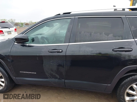 2016 Jeep Cherokee Limited z VIN 1C4PJMDS3GW228418, wystawiony jako IAAI lot #42202483 z przebiegiem 118 782 mil mil oraz . Historia ofert i sprzedaży dostępna na DreamBid. Obrazek 15.
