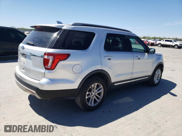 2017 Ford Explorer XLT z VIN 1FM5K7D86HGA61974, wystawiony jako Copart lot #50249405 z przebiegiem 120 097 mil mil oraz Czysty tytuł • Clean title. Historia ofert i sprzedaży dostępna na DreamBid. Obrazek 3.