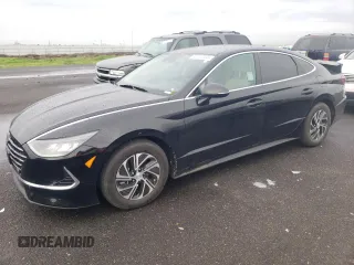 2020 Hyundai Sonata Hybrid Blue with VIN KMHL24JJ2LA010495, listed as a Copart auction lot 82210533 with 46,125 mi miles. Bid and sale history available at carsss.com. Image 1.