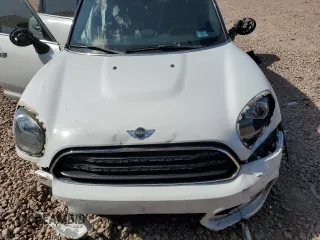 2018 MINI Countryman Cooper with VIN WMZYS7C30J3E08318, listed as a Copart auction lot 62304375 with 38,091 mi miles and Salvage title. Bid and sale history available at DreamBid. Image 11.