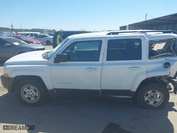 2017 Jeep Patriot Sport with VIN 1C4NJPBA7HD146238, listed as a IAAI auction lot 41743605 with 1 mi miles. Bid and sale history available at carsss.com. Image 14.