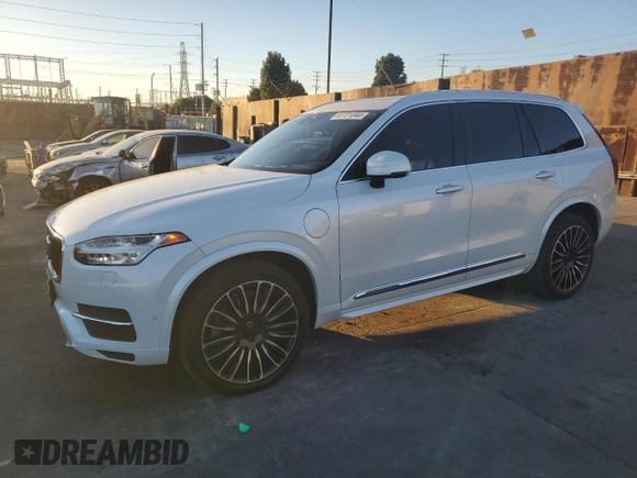 2017 Volvo XC90 Inscription with VIN YV4BC0PL5H1167599, listed as a Copart auction lot 80701044 with 60,453 mi miles and Salvage Title. Bid and sale history available at carsss.com. Image 1.