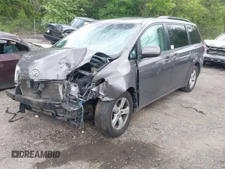 2015 Toyota Sienna LE AAS с VIN 5TDKK3DCXFS533200, выставлен на аукционе IAAI как лот 42123768 с пробегом 136 316 миль миль и . История ставок и продаж доступна на DreamBid. Изображение 2.