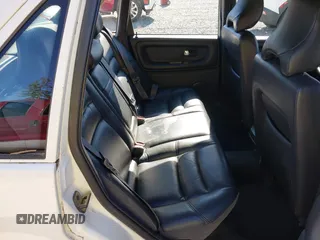 2000 Volvo S70 z VIN YV1LS56D4Y2651849, wystawiony jako IAAI lot #42246127 z przebiegiem 153 319 mil mil oraz . Historia ofert i sprzedaży dostępna na DreamBid. Obrazek 8.