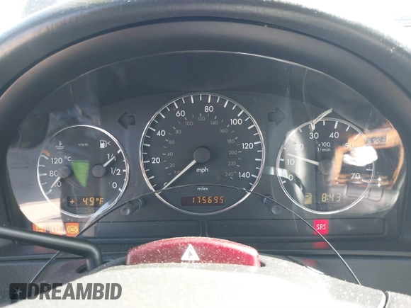 2005 Mercedes-Benz M-Class 3.7L with VIN 4JGAB57E05A537929, listed as a IAAI auction lot 41735013 with 175,695 mi miles. Bid and sale history available at carsss.com. Image 7.