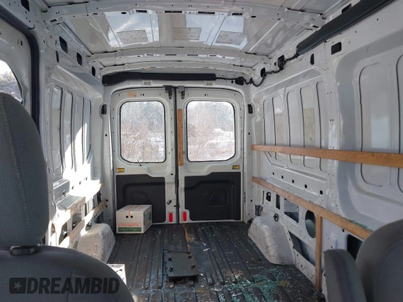 2016 Ford Transit Cargo z VIN 1FTYR2CM2GKA98918, wystawiony jako IAAI lot #41456987 z przebiegiem 51 290 mil mil oraz . Historia ofert i sprzedaży dostępna na DreamBid. Obrazek 8.