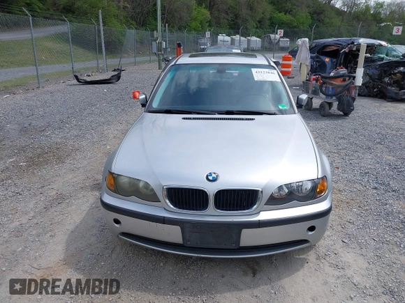 2003 BMW 3 Series 325i with VIN WBAEV33403KL79160, listed as a IAAI auction lot 42123846 with 200,406 mi miles and . Bid and sale history available at DreamBid. Image 12.