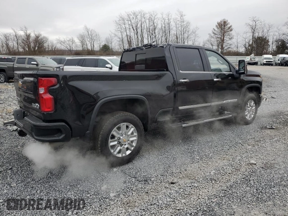 2024 Chevrolet Silverado 3500HD High Country with VIN 2GC4YVEY1R1159956, listed as a Copart auction lot 86298864 with 4,113 mi miles and Non Repairable. Bid and sale history available at carsss.com. Image 3.