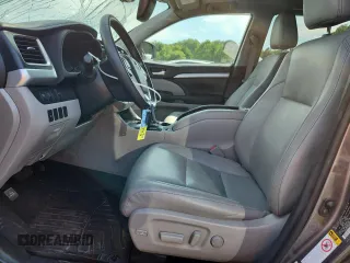 2017 Toyota Highlander XLE with VIN 5TDJZRFH7HS468912, listed as a Copart auction lot 62821955 with 79,331 mi miles and Salvage title. Bid and sale history available at DreamBid. Image 7.