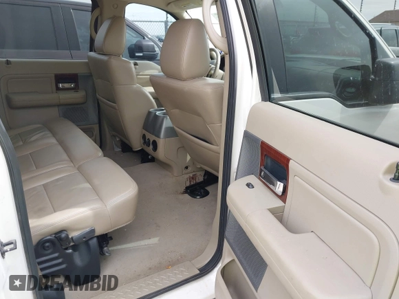 2008 Ford F-150 XLT z VIN 1FTPW12V08KD81067, wystawiony jako IAAI lot #41575888 z przebiegiem 137 715 mil mil oraz . Historia ofert i sprzedaży dostępna na DreamBid. Obrazek 8.