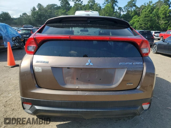 2018 Mitsubishi Eclipse Cross LE z VIN JA4AT4AA9JZ068282, wystawiony jako Copart lot #62085235 z przebiegiem 112 487 mil mil oraz Czysty tytuł • Clean title. Historia ofert i sprzedaży dostępna na DreamBid. Obrazek 6.