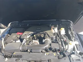 2021 Jeep Gladiator Rubicon z VIN 1C6JJTBG9ML592538, wystawiony jako IAAI lot #42206035 z przebiegiem 37 945 mil mil oraz . Historia ofert i sprzedaży dostępna na DreamBid. Obrazek 10.