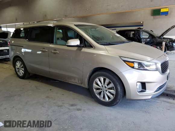 2015 Kia Sedona EX with VIN KNDMC5C1XF6020093, listed as a Copart auction lot 53555475 with 172,154 mi miles and Clean Title. Bid and sale history available at carsss.com. Image 4.