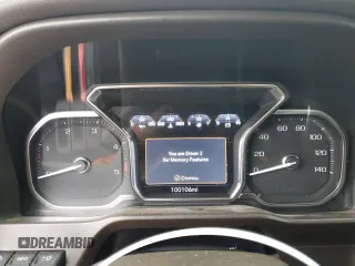 2020 GMC Sierra 3500HD Denali z VIN 1GT49WEY8LF260995, wystawiony jako Copart lot #43820675 z przebiegiem 100 106 mil mil oraz Szkoda całkowita • Salvage title. Historia ofert i sprzedaży dostępna na DreamBid. Obrazek 9.
