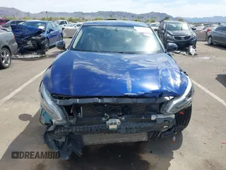 2019 Nissan Altima SR with VIN 1N4AL4CVXKC226595, listed as a IAAI auction lot 41895582 with 45,019 mi miles and . Bid and sale history available at carsss.com. Image 6.