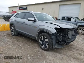 2024 Volkswagen Atlas SE z VIN 1V2JE2CA0RC209092, wystawiony jako IAAI lot #41538294 z przebiegiem 22 860 mil mil oraz . Historia ofert i sprzedaży dostępna na DreamBid. Obrazek 1.