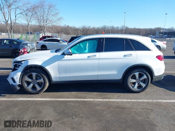 2020 Mercedes-Benz GLC 300 z VIN WDC0G8EB4LF716707, wystawiony jako IAAI lot #41695111 z przebiegiem 27 715 mil mil oraz . Historia ofert i sprzedaży dostępna na DreamBid. Obrazek 14.