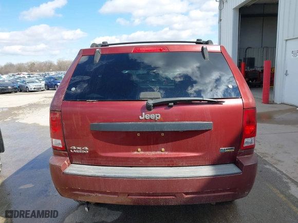 2007 Jeep Grand Cherokee Laredo with VIN 1J8HR48P37C624636, listed as a IAAI auction lot 41846326 with 222,116 mi miles. Bid and sale history available at carsss.com. Image 17.