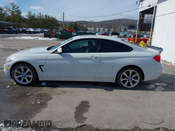 2015 BMW 4 Series 428i xDrive z VIN WBA3N5C52FK198674, wystawiony jako IAAI lot #41600235 z przebiegiem 62 442 mil mil oraz . Historia ofert i sprzedaży dostępna na DreamBid. Obrazek 15.