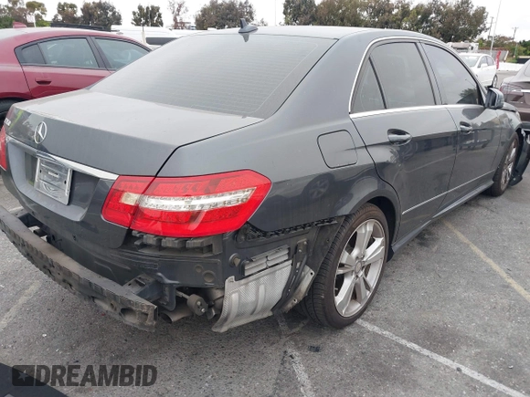 2012 Mercedes-Benz E E 350 Luxury with VIN WDDHF5KB7CA550085, listed as a IAAI auction lot 40112623 with 103,023 mi miles and . Bid and sale history available at carsss.com. Image 4.