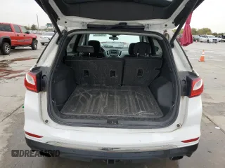 2020 Chevrolet Equinox LT with VIN 3GNAXLEX5LS563007, listed as a Copart auction lot 82023774 with 29,618 mi miles and Salvage Title. Bid and sale history available at carsss.com. Image 6.