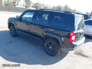 2017 Jeep Patriot Sport with VIN 1C4NJPBB4HD120589, listed as a IAAI auction lot 41645811 with 123,600 mi miles. Bid and sale history available at carsss.com. Image 3.