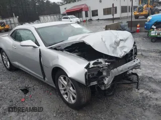 2013 Chevrolet Camaro LT z VIN 2G1FB1E39D9113513, wystawiony jako IAAI lot #41758920 z przebiegiem 80 427 mil mil oraz . Historia ofert i sprzedaży dostępna na DreamBid. Obrazek 1.