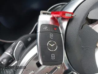 2019 Mercedes-Benz C 300 with VIN WDDWK8DB5KF919156, listed as a IAAI auction lot 41432031 with 39,771 mi miles and . Bid and sale history available at carsss.com. Image 11.