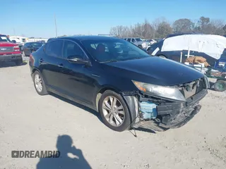 2013 Kia Optima EX z VIN 5XXGN4A71DG247552, wystawiony jako IAAI lot #41358049 z przebiegiem 129 866 mil mil oraz . Historia ofert i sprzedaży dostępna na DreamBid. Obrazek 1.