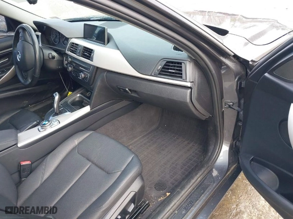 2014 BMW 3 Series 320i xDrive with VIN WBA3C3G59ENS71475, listed as a IAAI auction lot 41829706 with NaN miles. Bid and sale history available at carsss.com. Image 5.