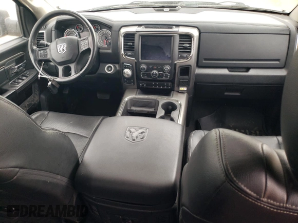 2018 Ram 1500 Night z VIN 1C6RR7MT0JS153033, wystawiony jako Copart lot #49237855 z przebiegiem 105 338 mil mil oraz Szkoda całkowita • Salvage title. Historia ofert i sprzedaży dostępna na DreamBid. Obrazek 8.