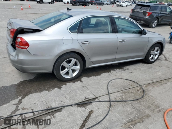 2012 Volkswagen Passat SE с VIN 1VWBH7A31CC107383, выставлен на аукционе Copart как лот 54706945 с пробегом 82 227 миль миль и Списание • Salvage title. История ставок и продаж доступна на DreamBid. Изображение 3.
