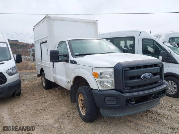 2012 Ford Super Duty F-250 SRW XL with VIN 1FDBF2B63CEC35502, listed as a IAAI auction lot 41556677 with 615,254 mi miles. Bid and sale history available at carsss.com. Image 1.