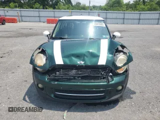 2011 MINI Hardtop with VIN WMWSU3C51BTX95581, listed as a Copart auction lot 60443995 with 157,213 mi miles and Salvage title. Bid and sale history available at DreamBid. Image 5.