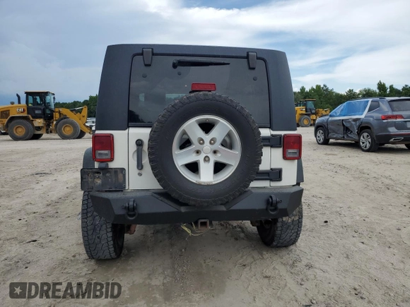 2008 Jeep Wrangler Unlimited Rubicon with VIN 1J8GA69198L547152, listed as a Copart auction lot 61539585 with 158,949 mi miles and Salvage title. Bid and sale history available at DreamBid. Image 6.
