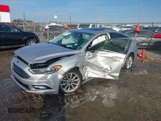 2017 Ford Fusion SE z VIN 3FA6P0HD4HR118826, wystawiony jako IAAI lot #40743513 z przebiegiem 130 038 mil mil oraz . Historia ofert i sprzedaży dostępna na DreamBid. Obrazek 20.