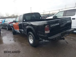 2002 Dodge Dakota z VIN 1B7GG32X22S634407, wystawiony jako IAAI lot #41891953 z przebiegiem 222 595 mil mil oraz . Historia ofert i sprzedaży dostępna na DreamBid. Obrazek 3.