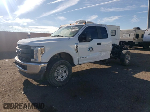 2018 Ford F-350 z VIN 1FD8X3FTXJEC41209, wystawiony jako Copart lot #69285204 z przebiegiem Nie podano mil oraz Czysty tytuł • Clean title. Historia ofert i sprzedaży dostępna na DreamBid. Obrazek 1.