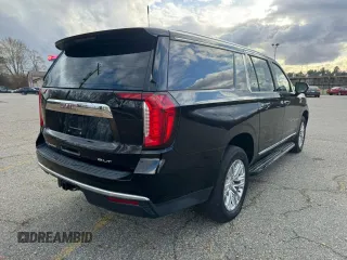 2021 GMC Yukon XL SLT with VIN 1GKS2GKDXMR238116, listed as a Copart auction lot 82483334 with 167,975 mi miles and Clean Title. Bid and sale history available at carsss.com. Image 4.