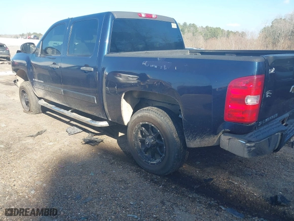 2007 Chevrolet Silverado 1500 LT w/1LT with VIN 2GCEC13C671544431, listed as a IAAI auction lot 41476046 with 133,476 mi miles. Bid and sale history available at carsss.com. Image 3.