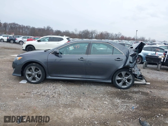 2012 Toyota Camry SE with VIN 4T1BK1FK3CU517724, listed as a IAAI auction lot 41863249 with 580,000 mi miles. Bid and sale history available at carsss.com. Image 14.