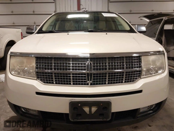 2007 Lincoln MKX with VIN 2LMDU88C57BJ02373, listed as a IAAI auction lot 41870551 with 191,193 mi miles. Bid and sale history available at carsss.com. Image 13.