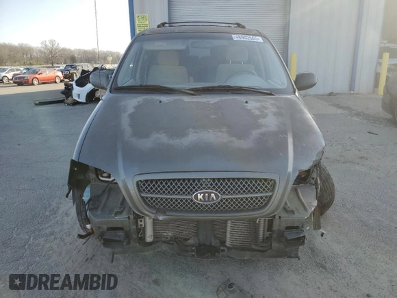2005 Kia Sedona LX with VIN KNDUP132256734210, listed as a Copart auction lot 48902665 with 63,231 mi miles and Salvage Title. Bid and sale history available at carsss.com. Image 5.