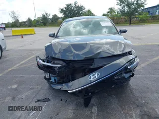 2025 Hyundai Elantra SEL Convenience with VIN KMHLS4DG9SU905768, listed as a IAAI auction lot 42101897 with 7,303 mi miles and . Bid and sale history available at DreamBid. Image 6.