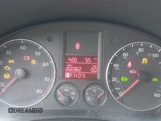 2008 Volkswagen Jetta SE with VIN 3VWRZ81K08M093880, listed as a IAAI auction lot 42273895 with 266,962 mi miles and . Bid and sale history available at DreamBid. Image 7.