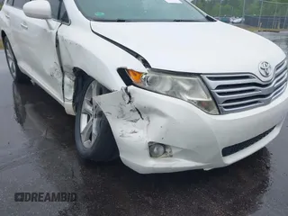 2010 Toyota Venza with VIN 4T3BK3BB0AU040935, listed as a IAAI auction lot 41976670 with 96,861 mi miles. Bid and sale history available at carsss.com. Image 6.