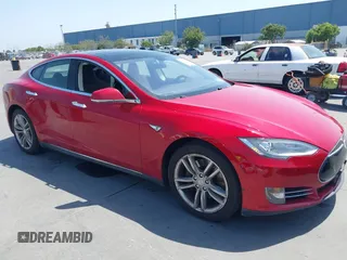 2014 Tesla Model S 60 z VIN 5YJSA1S11EFP33278, wystawiony jako IAAI lot #42441781 z przebiegiem Nie podano mil oraz . Historia ofert i sprzedaży dostępna na DreamBid. Obrazek 1.
