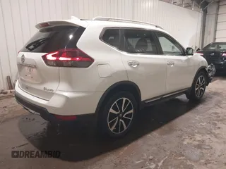 2019 Nissan Rogue SV with VIN 5N1AT2MV7KC747105, listed as a IAAI auction lot 41445027 with 40,958 mi miles. Bid and sale history available at carsss.com. Image 4.